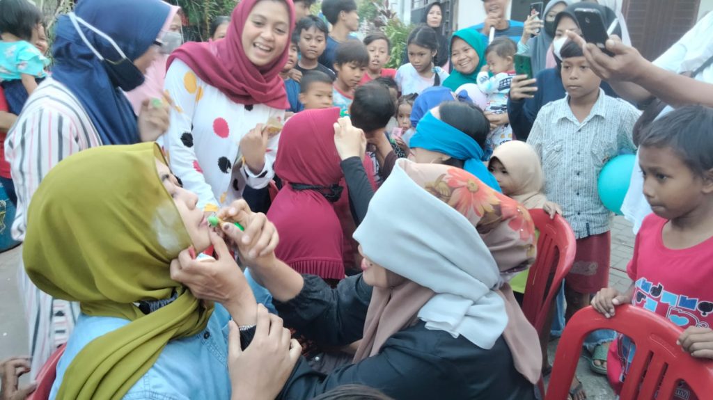101 ide lomba 17 Agustus untuk Anak anak, Ibu ibu, Bapak bapak, Beregu yang Lucu, Seru dan Unik