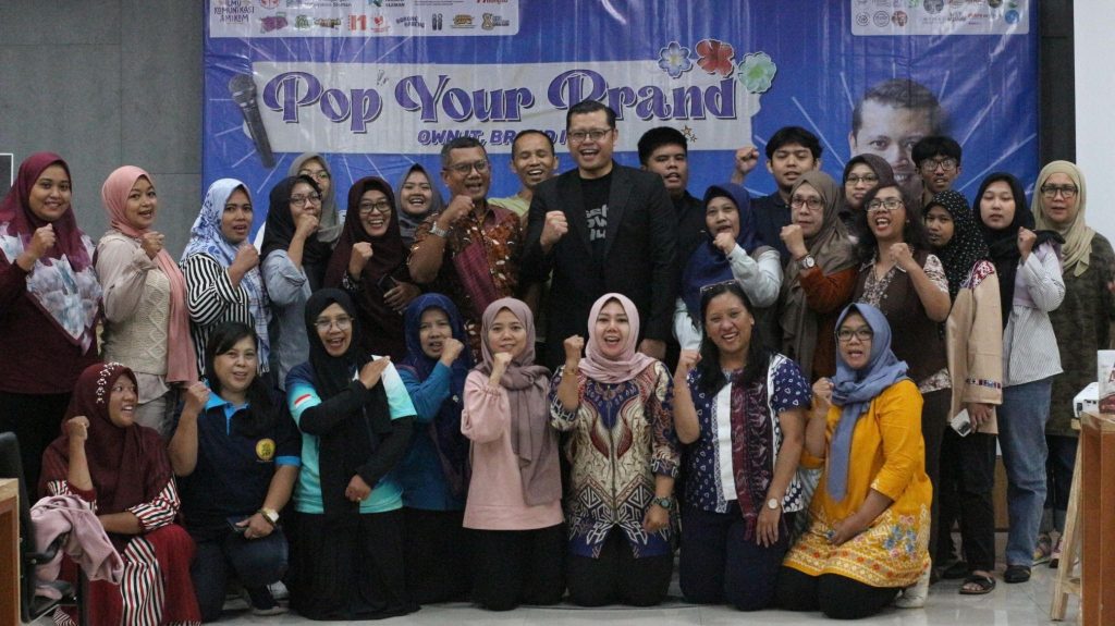 Pop Your Brand Inisiatif Mahasiswa Amikom Bantu UMKM Sleman Naik Kelas Lewat Branding