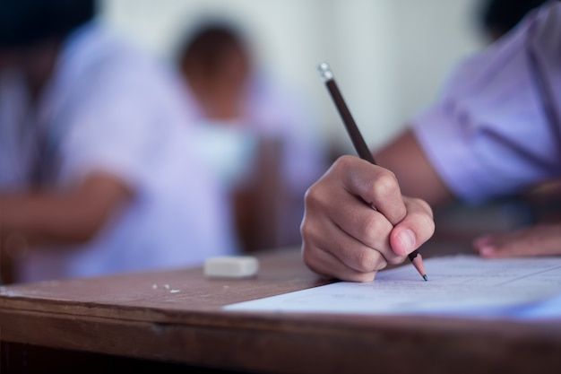 Kisi-Kisi, Materi dan Contoh Soal TKA Bahasa Inggris SMA 2025