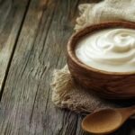 Manfaat Yoghurt: Si Asam Manis Penjaga Kesehatan Tubuh