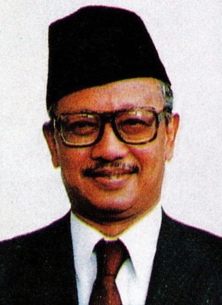 Siapa Saja Pahlawan Nasional 2025 Ini Profilnya!