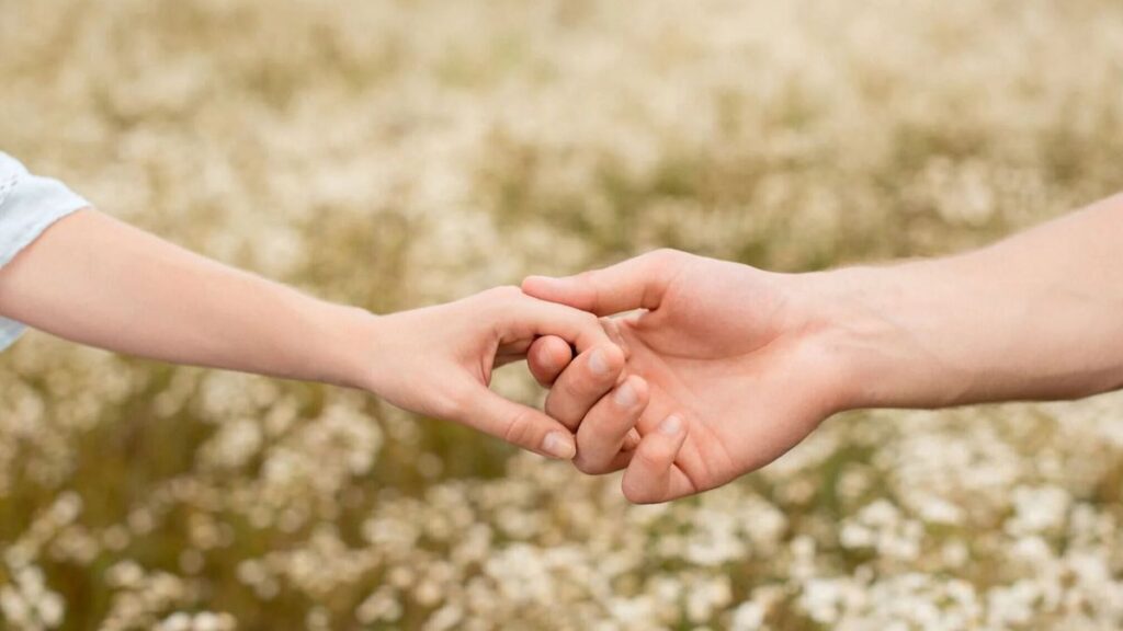 Mengenal Love Language Physical Touch Arti dan Ciri-cirinya