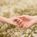 Mengenal Love Language Physical Touch Arti dan Ciri-cirinya