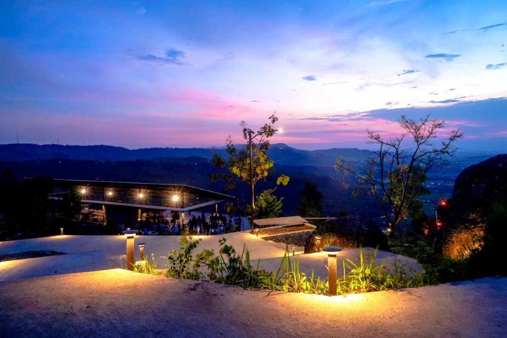 Rekomendasi Wisata Populer di Jogja Selain Malioboro untuk Liburan Akhir Tahun