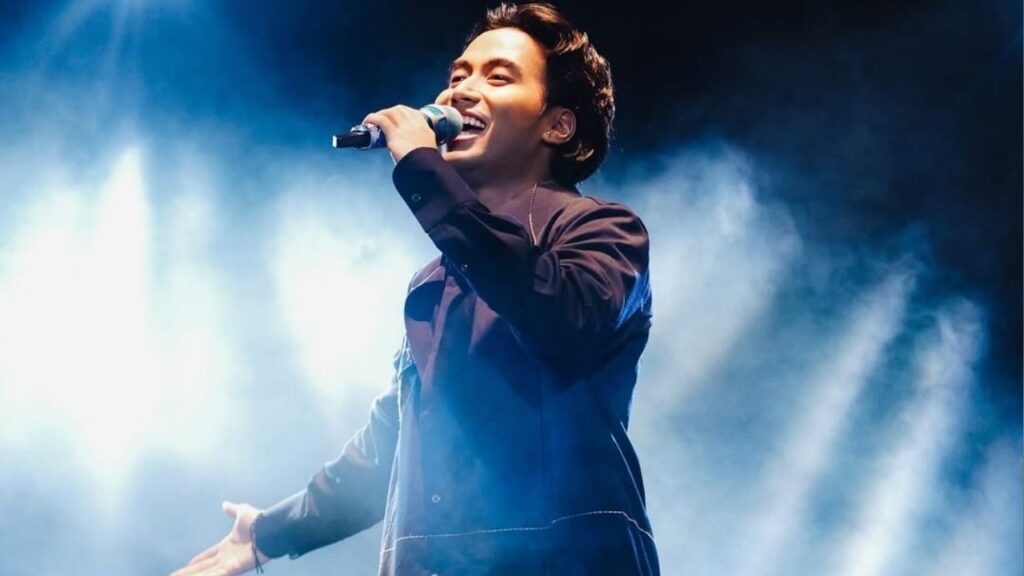 10 Lagu Vidi Aldiano Terbaik Sepanjang Masa, Mengenang Sang Smiling Fighter