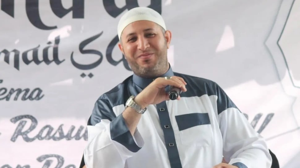 Profil Syekh Ahmad Al Misry, Asal, Kewarganegaraan, Pendidikan, Istri, Keluarga dan Rekam Jejak Kelamnya