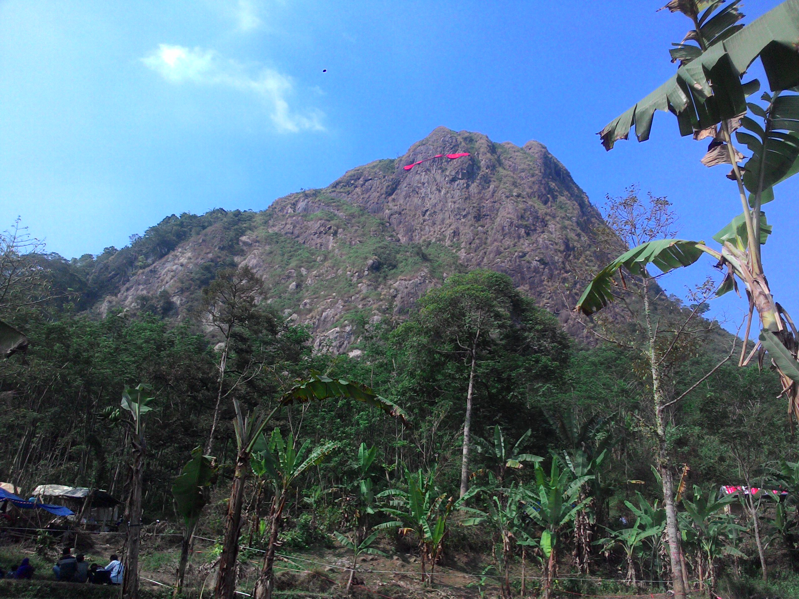 13 Gunung Populer Jawa Barat Favorit Pendaki