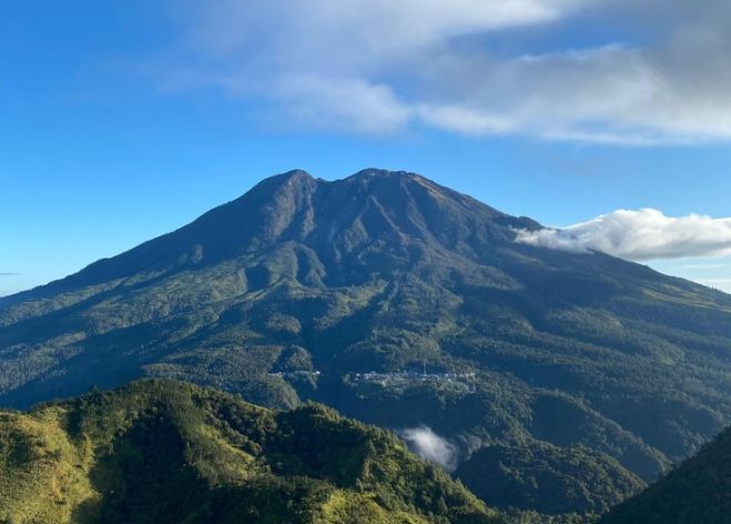 7 Gunung Populer Jawa Timur Favorit Para Pendaki