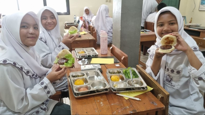 Program MBG Tetap Berjalan, Ini Penjelasan BGN soal Isu Penghentian Program