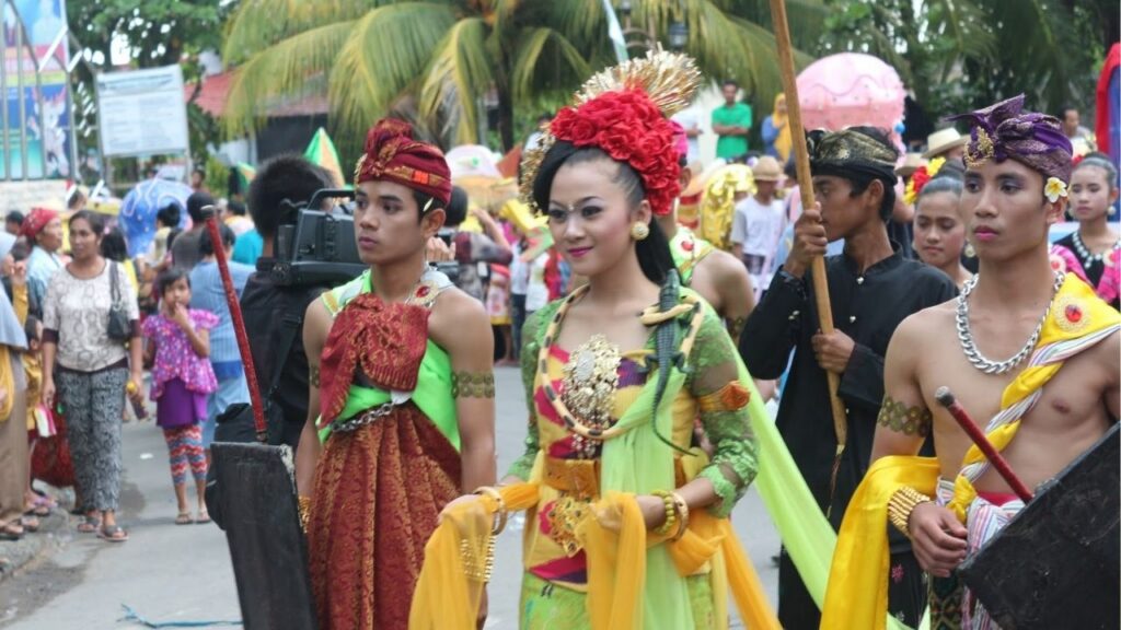 Desa Adat Sade Lombok Lokasi, Sejarah, Tradisi, dan Keunikannya